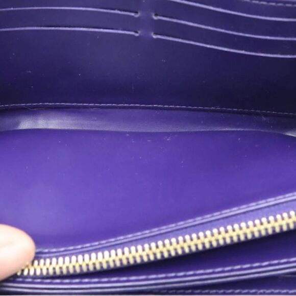 Authentic LOUIS VUITTON Portefeuille Vernis - Picture 10 of 13